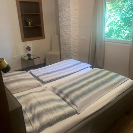 Joel Living Casa de hóspedes