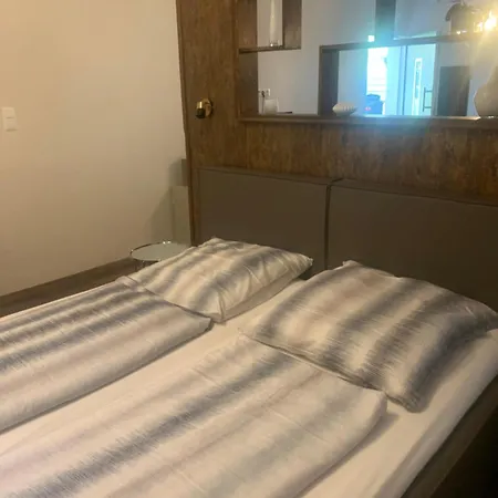 Joel Living 朗根哈根